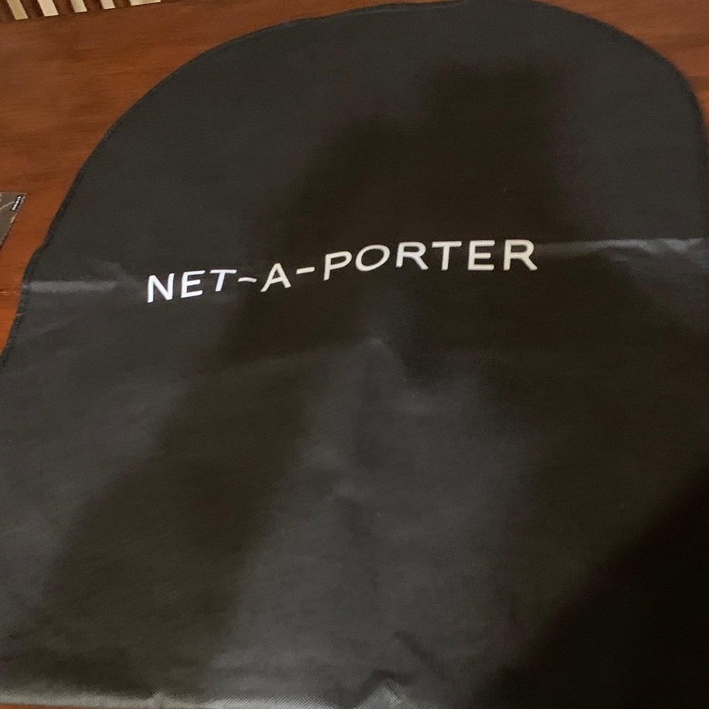 Brand new rare long size Black gourmet  bag cover, at brand new condition. Must!